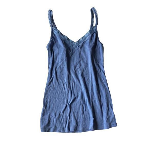 Old Navy Lace Trim Cami - Picture 3 of 7